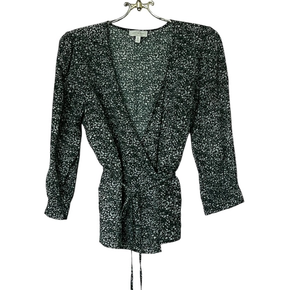 Lucky Brand Printed Green Floral Amelia Wrap Top Size M - Picture 1 of 10